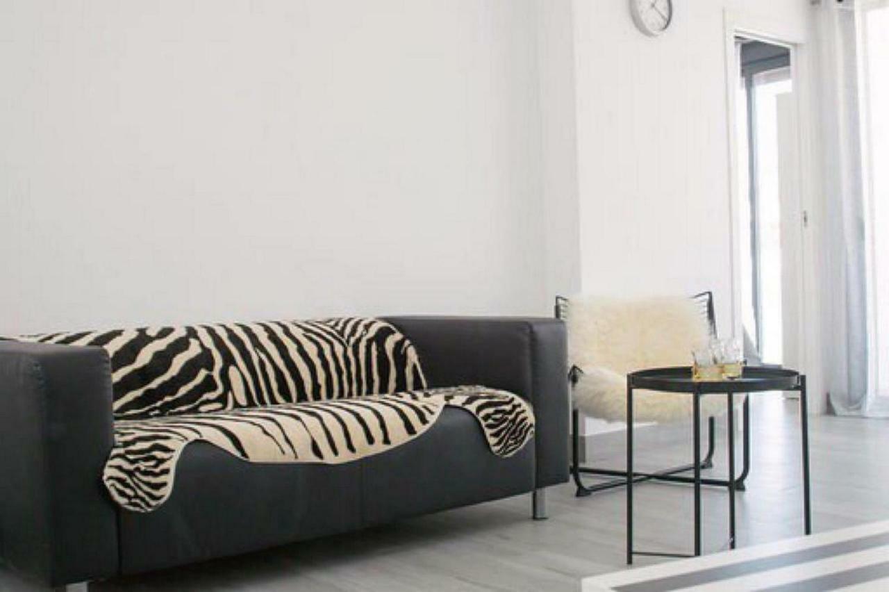 Apartamento 2 Gran8Нерха Екстериор снимка
